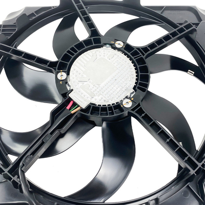 Ventilador de enfriamiento de automóviles con motor universal con certificación Oem 68143894AB e ISO TS15949